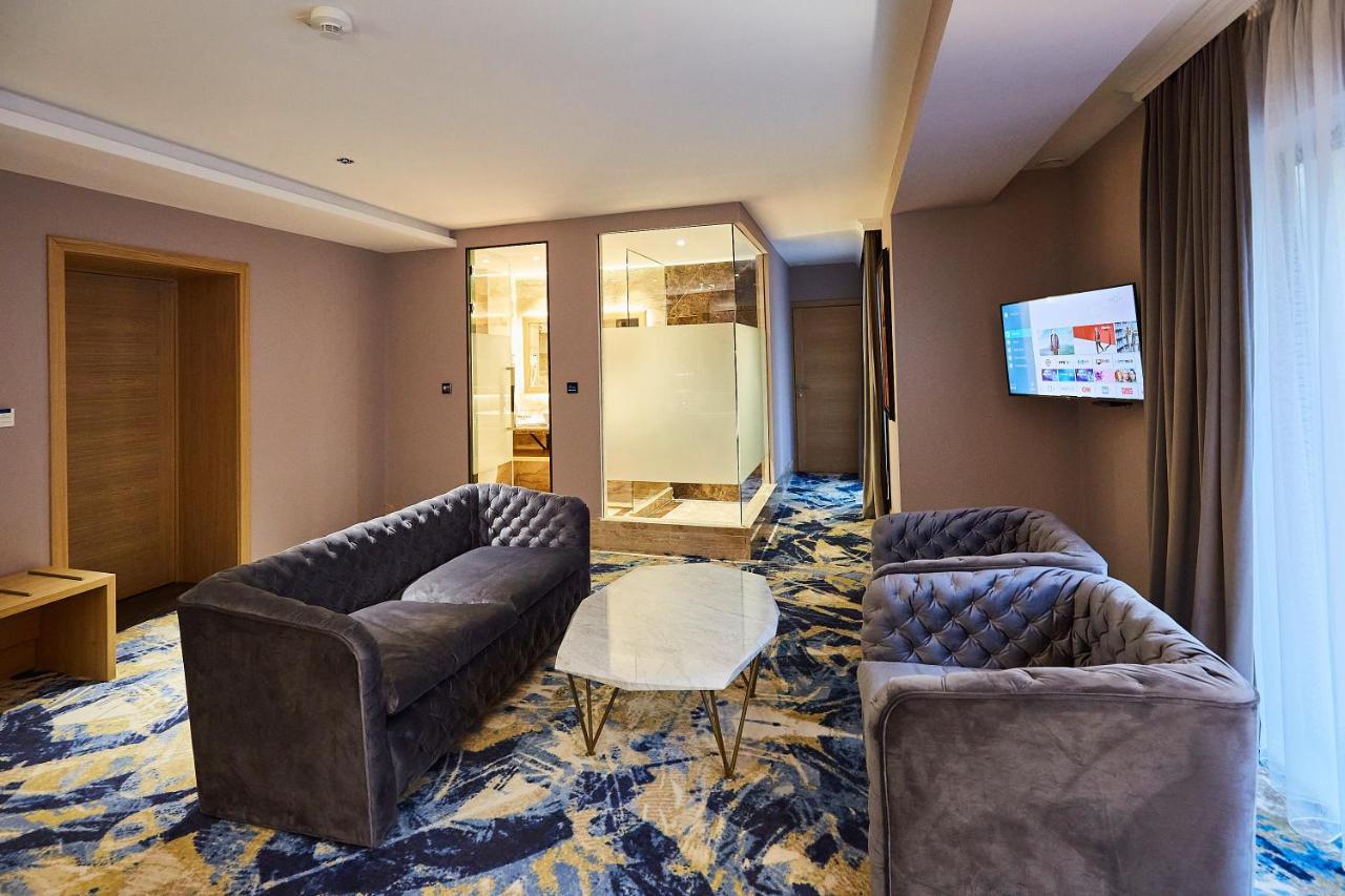 A Hoteli - Hotel Park Vrnjačka Banja المظهر الخارجي الصورة Suite