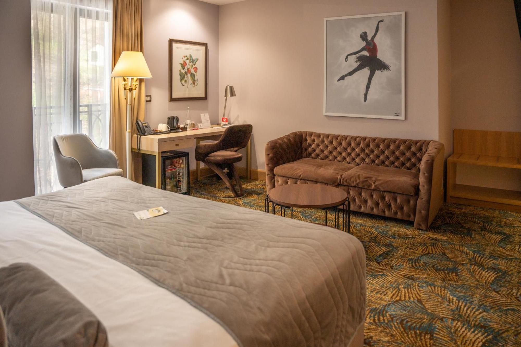 A Hoteli - Hotel Park Vrnjačka Banja المظهر الخارجي الصورة A room at the hotel